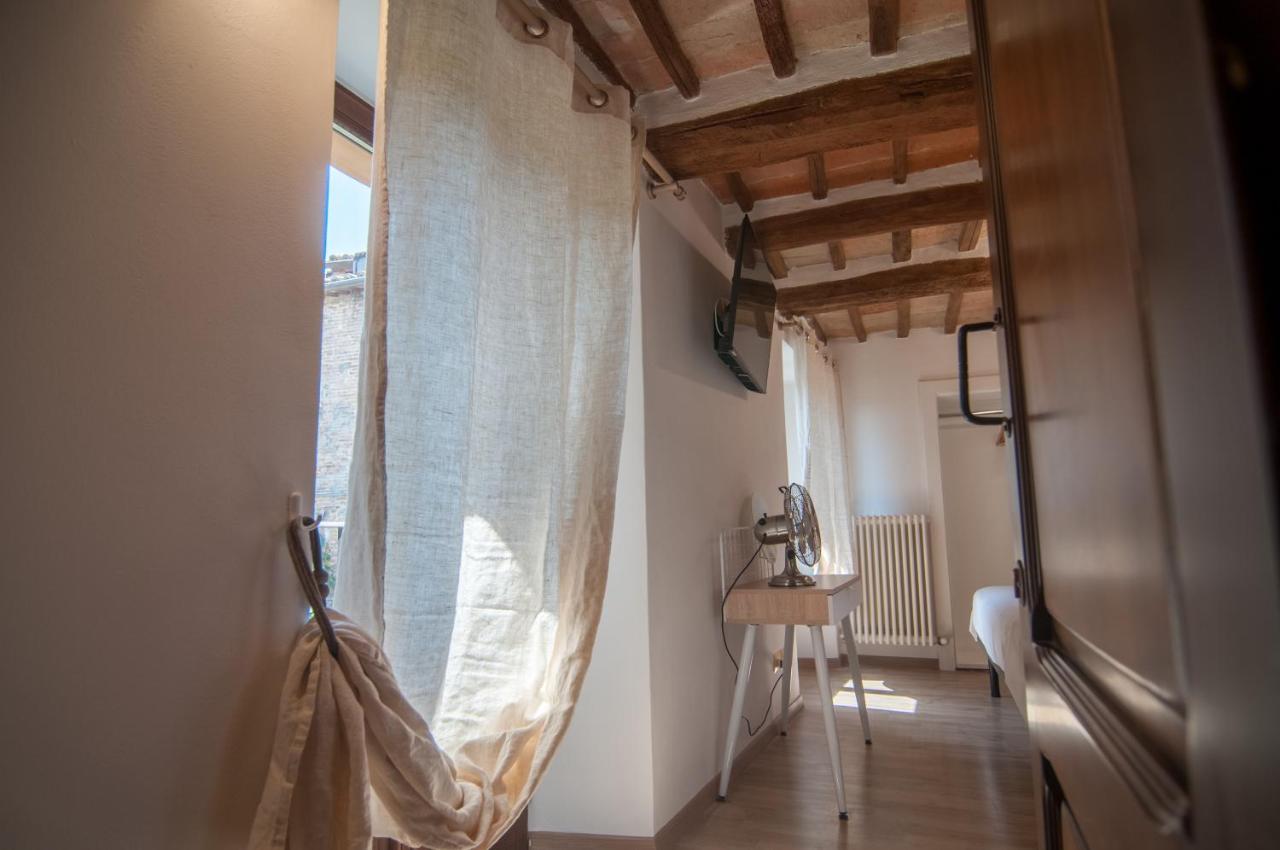 Umbrian Concierge - La Casa Dei Pellari Hotel Перуджа Екстериор снимка
