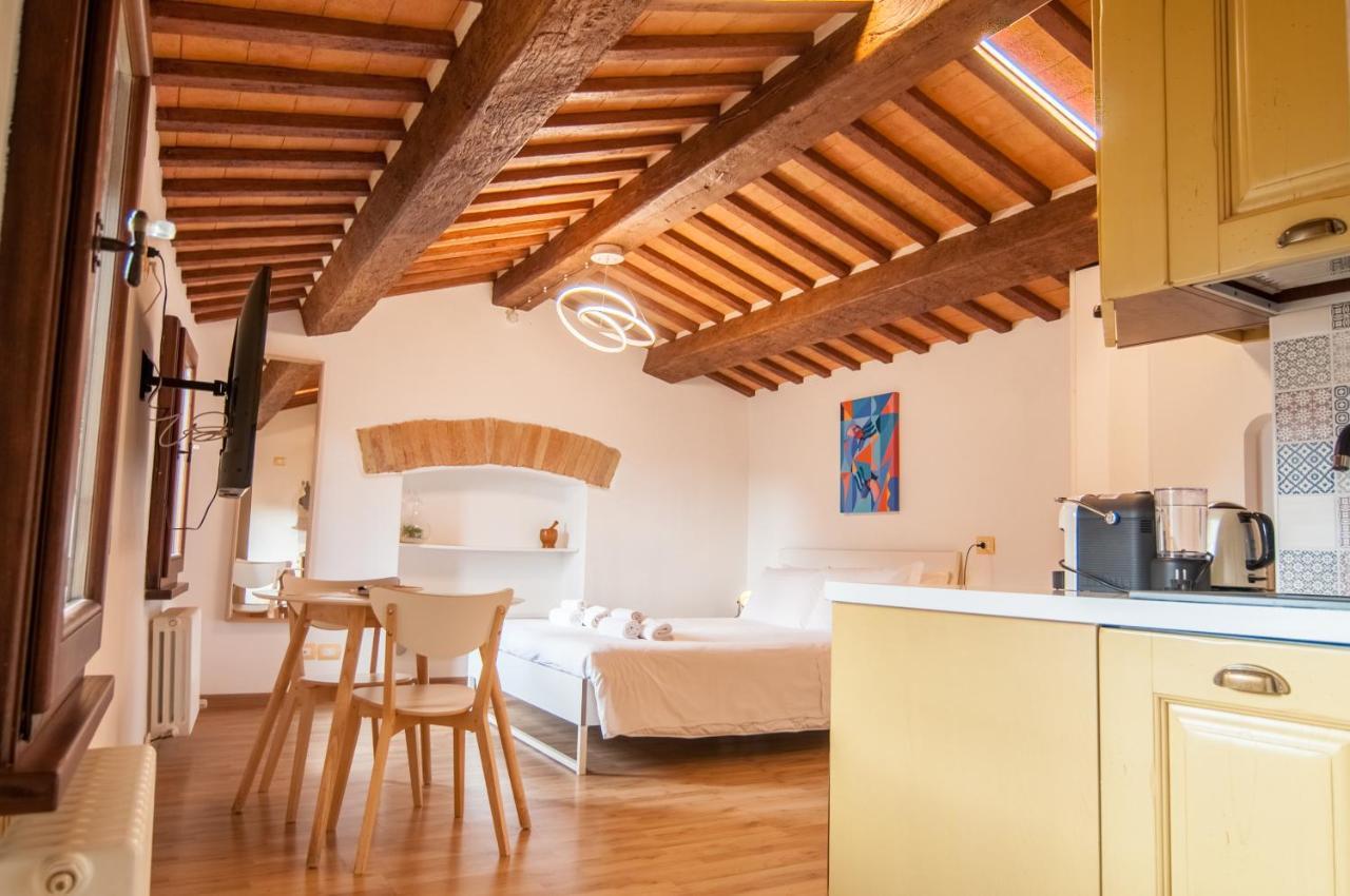 Umbrian Concierge - La Casa Dei Pellari Hotel Перуджа Екстериор снимка