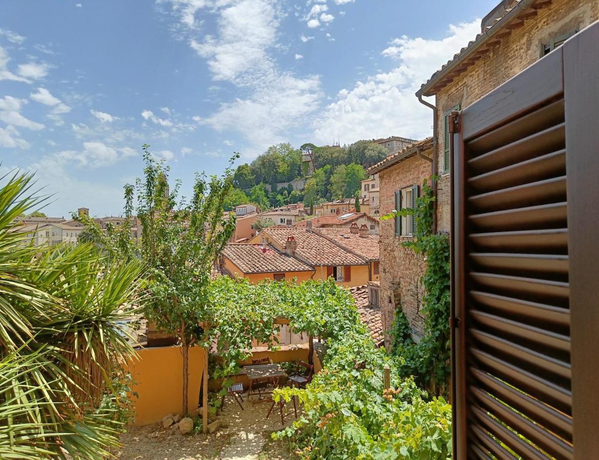 Umbrian Concierge - La Casa Dei Pellari Hotel Перуджа Екстериор снимка